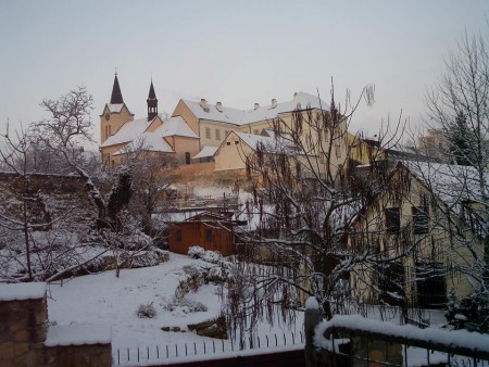 chvalsky-zamek-cerny-most-chvaly